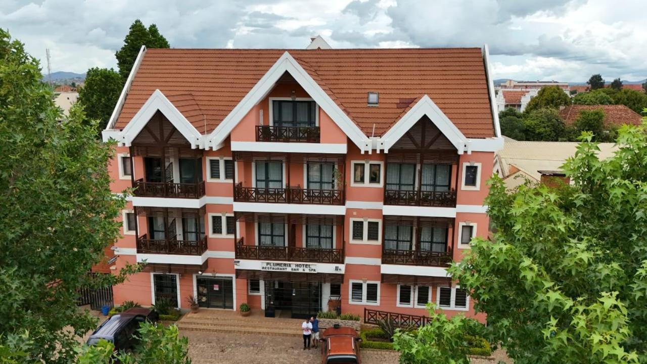 Plumeria Hotel Antsirabe Exterior photo